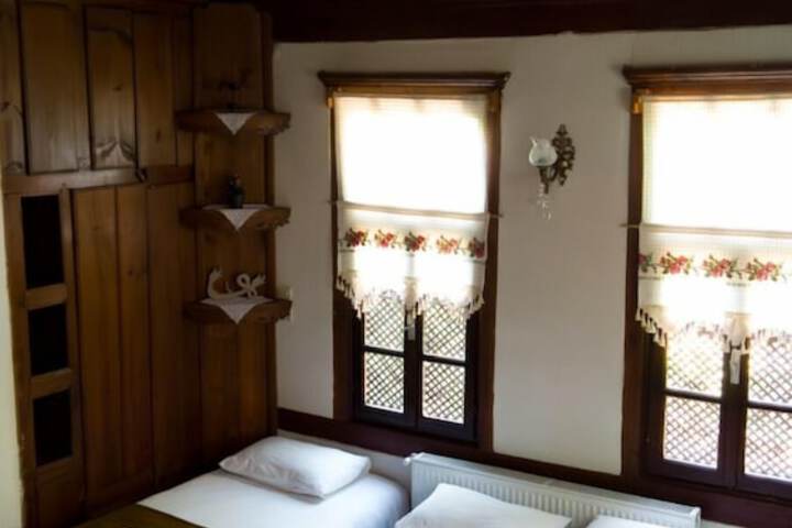 Room 7 of 21