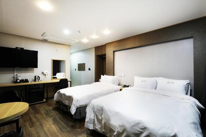 General 20 of 23