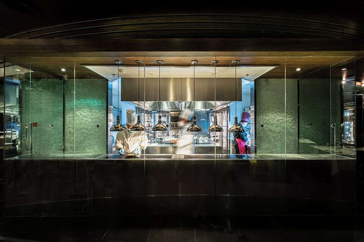 Dining 90 of 114