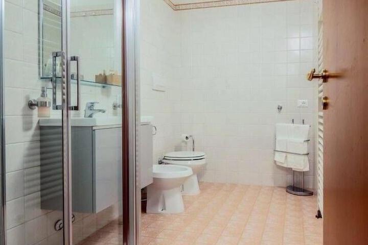 Room 8 of 58