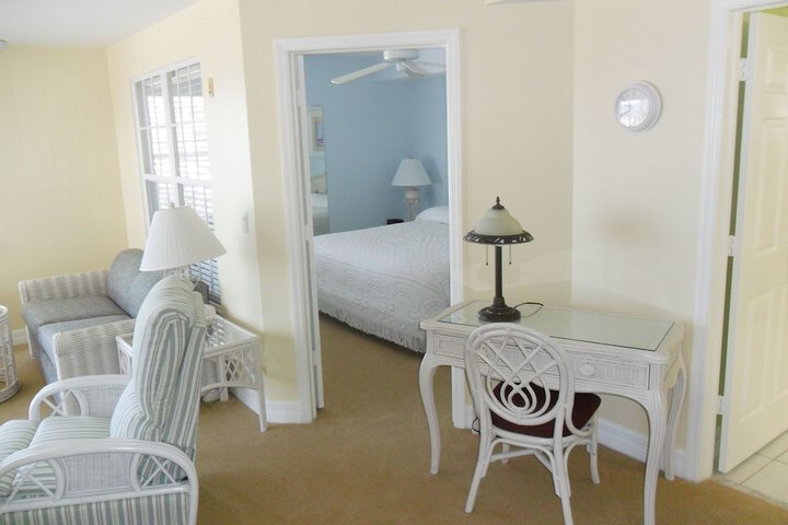 Room 110 of 229