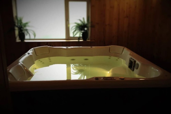 Spa 15 of 42