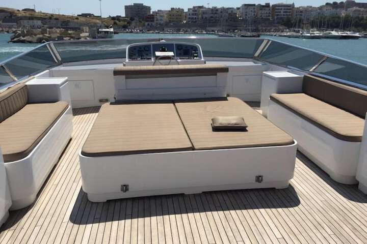 Sundeck 35 of 39