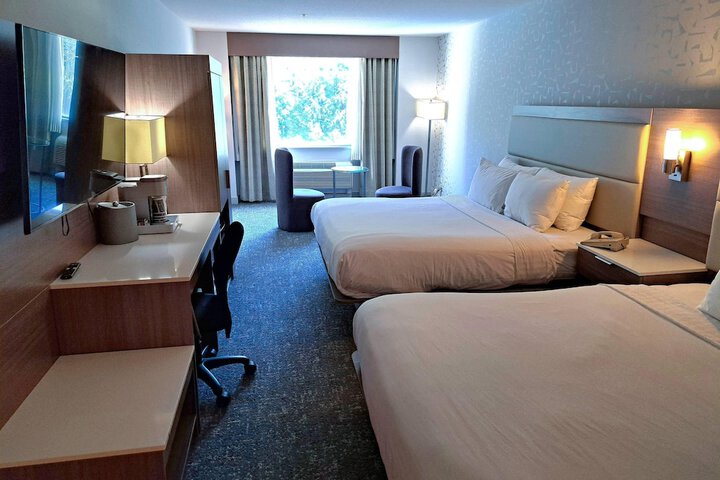 Room 17 of 25