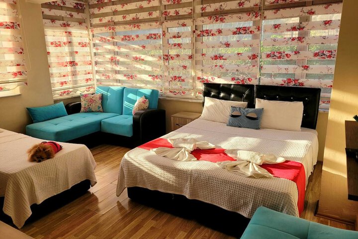 Room 9 of 30