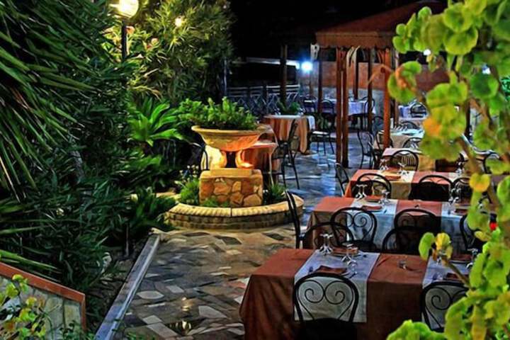 Dining 119 of 133