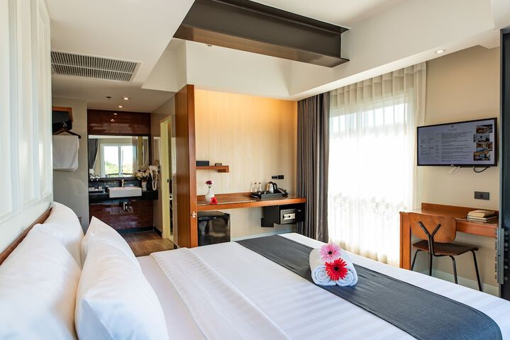 Room 10 of 99
