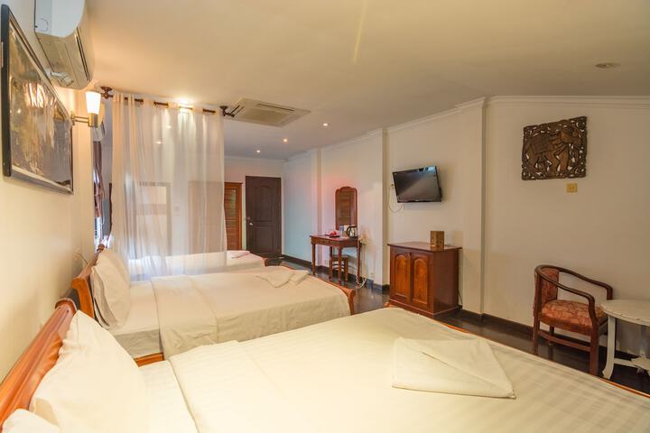 Room 16 of 105