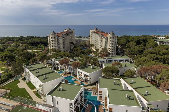 Hotel 214 of 227