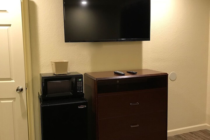 Room 14 of 31