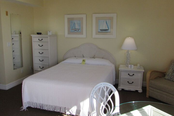 Room 57 of 229