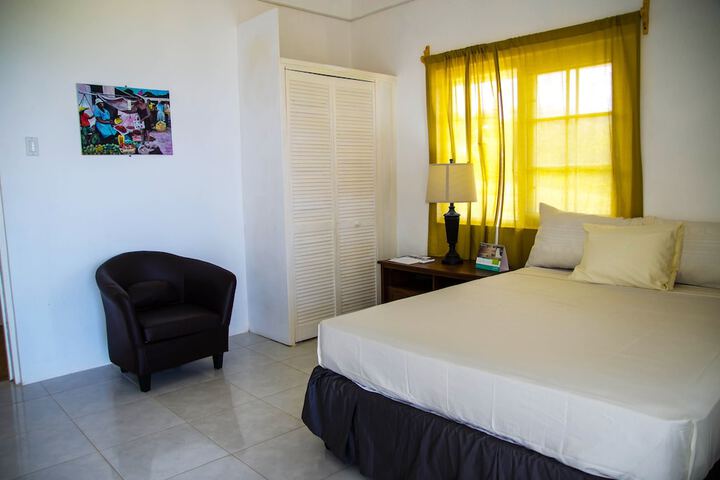 Room 14 of 65