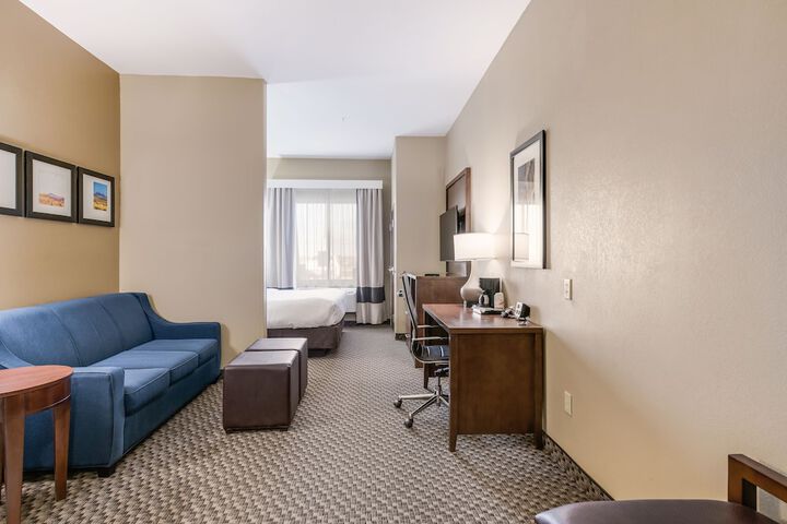 Room 8 of 36