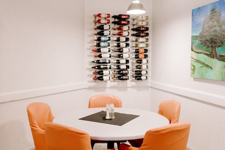 Dining 43 of 72