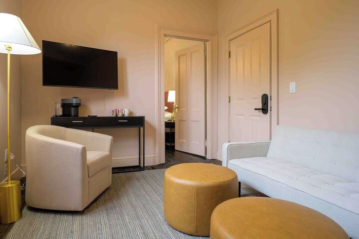 Room 56 of 94