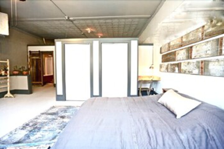 Room 15 of 19