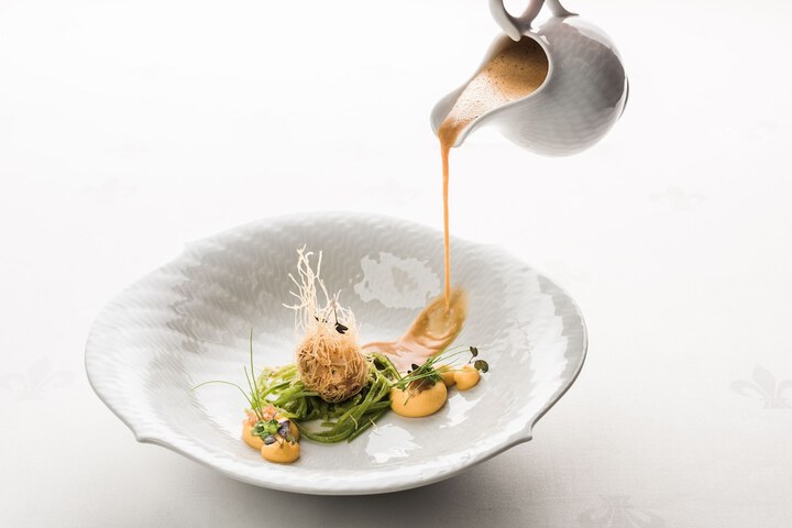 Dining 45 of 66