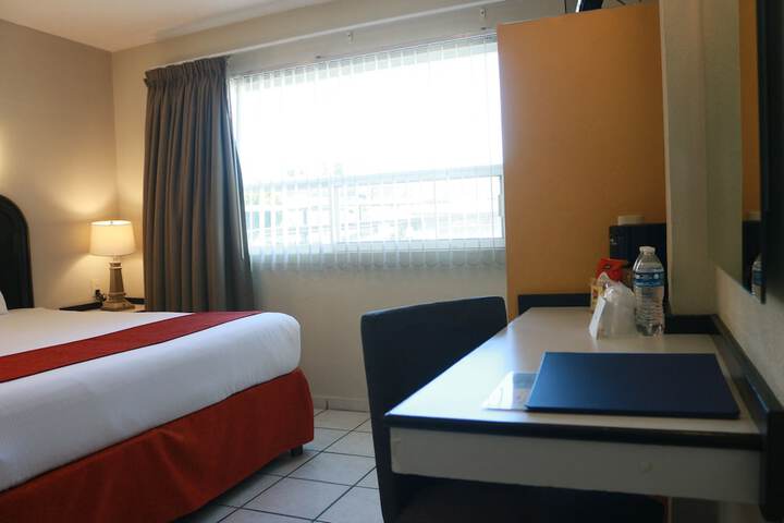 Room 9 of 79