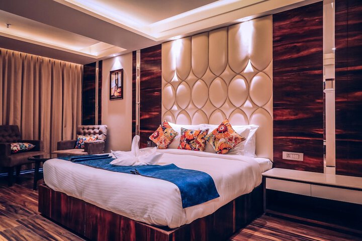 Room 10 of 45