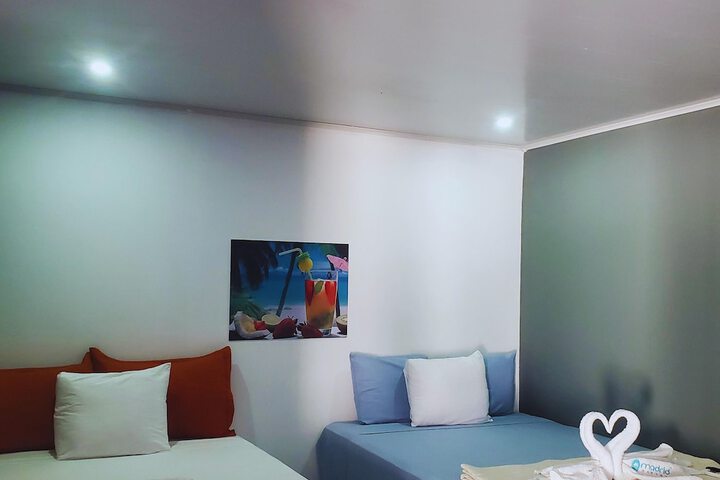 Room 6 of 31