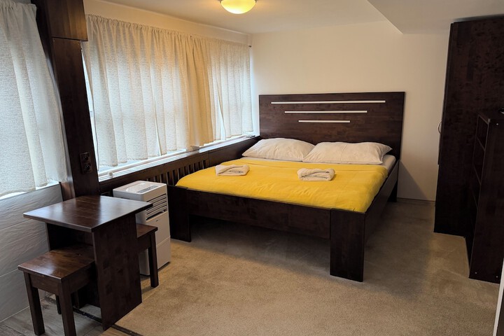 Room 49 of 167