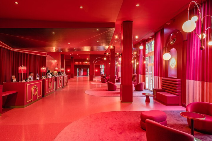 Entrance & Lobby