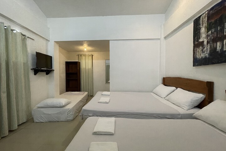 Room 15 of 59