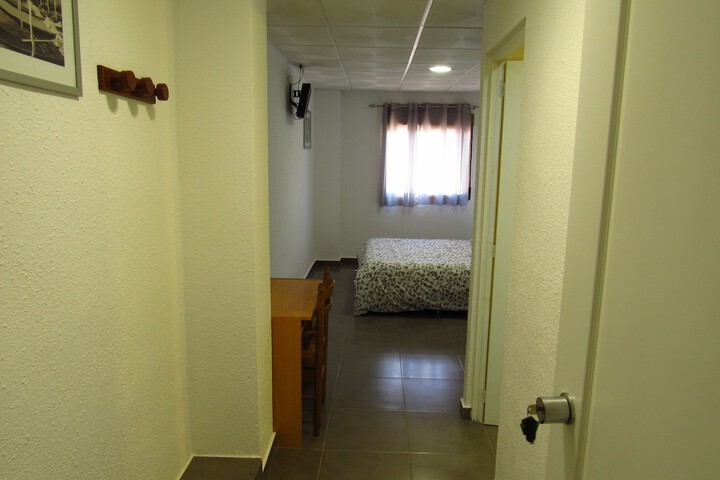 Room 25 of 41