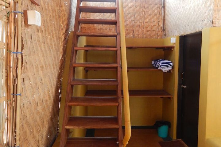 Room 47 of 104