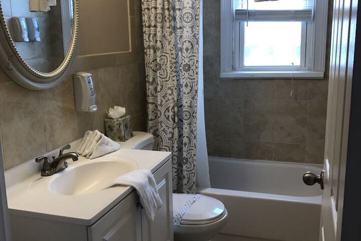 Room 16 of 29