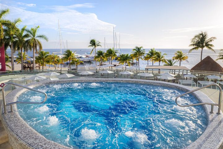 Pool 64 of 126