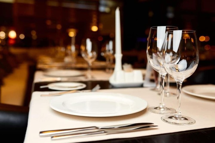 Dining 6 of 10