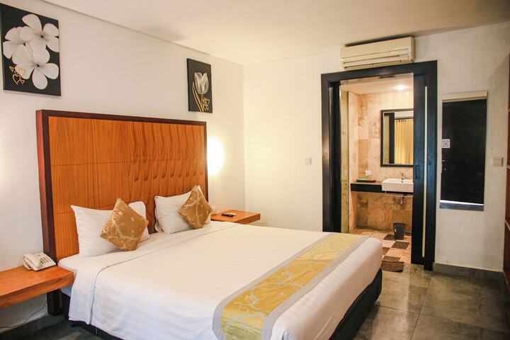 Room 2 of 24