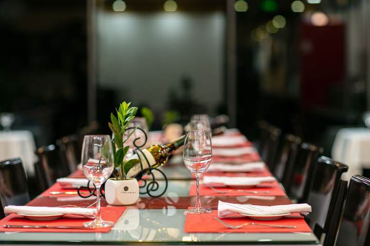 Dining 28 of 52