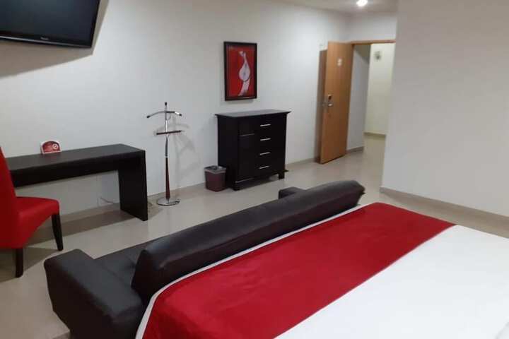 Room 6 of 39