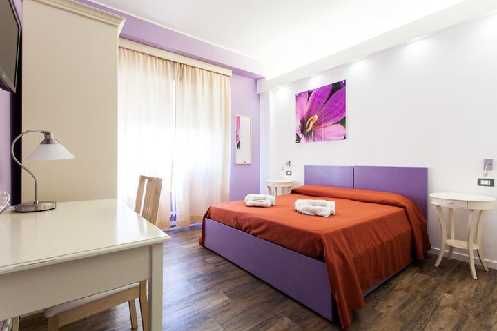 Room 5 of 26