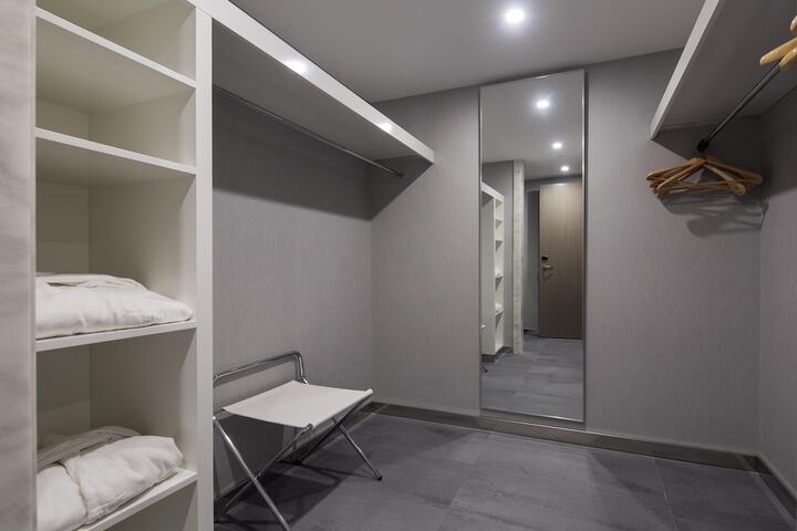 Room 36 of 303