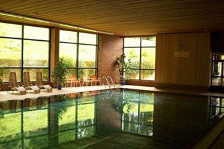 Pool 8 of 17