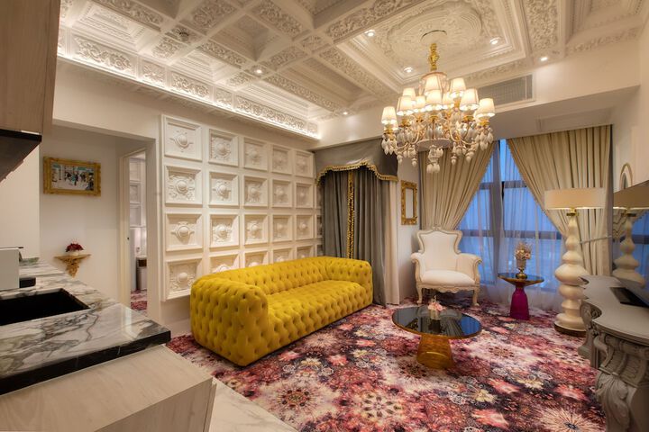 Room 95 of 195