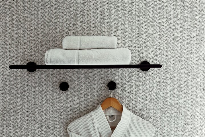 Room 17 of 43