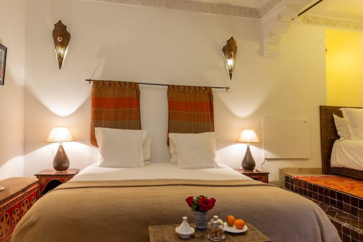 Room 10 of 204