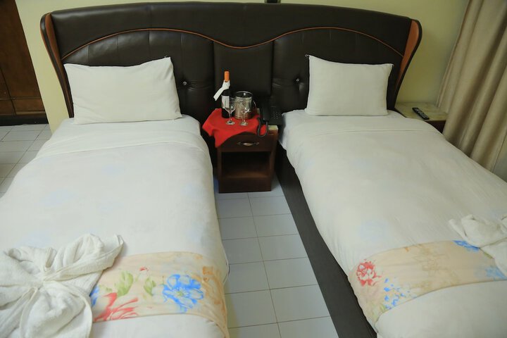 Room 9 of 60