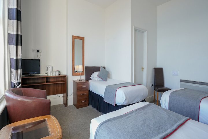 Room 50 of 111
