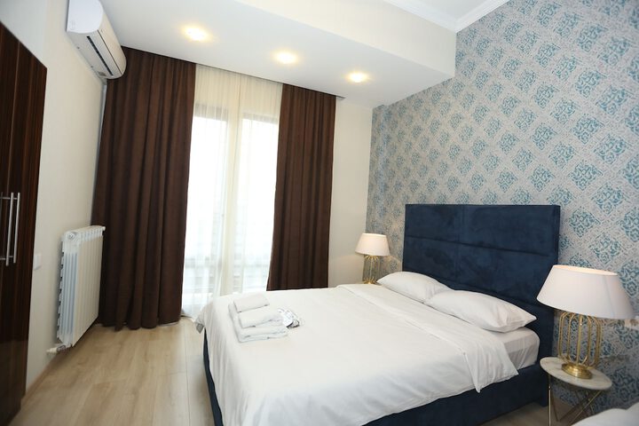 Room 9 of 36