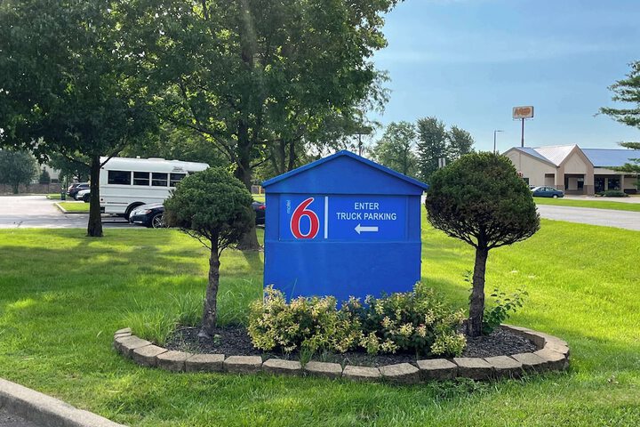 Motel 6 Lafayette, IN
