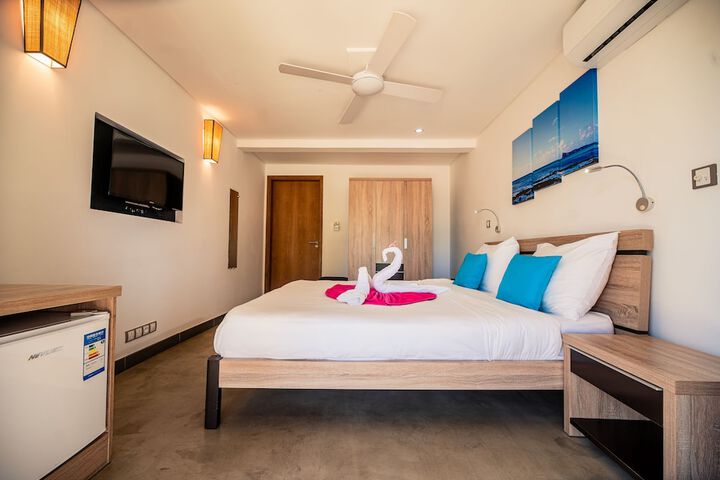 Room 5 of 46