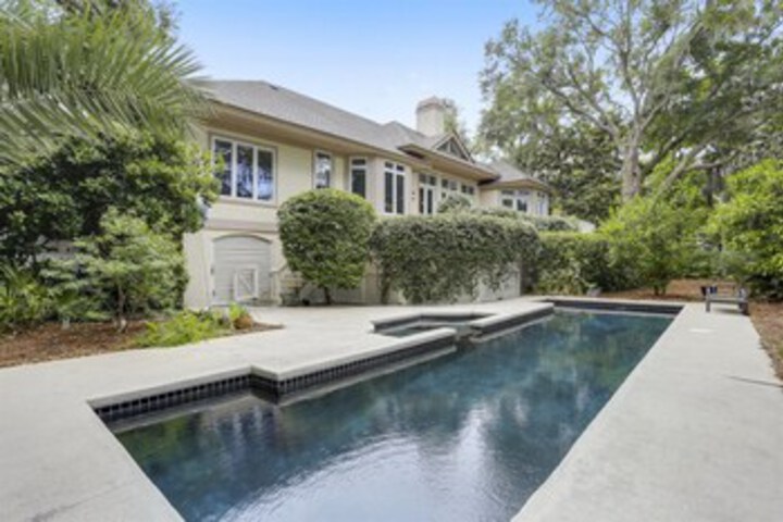 Pool 33 of 62