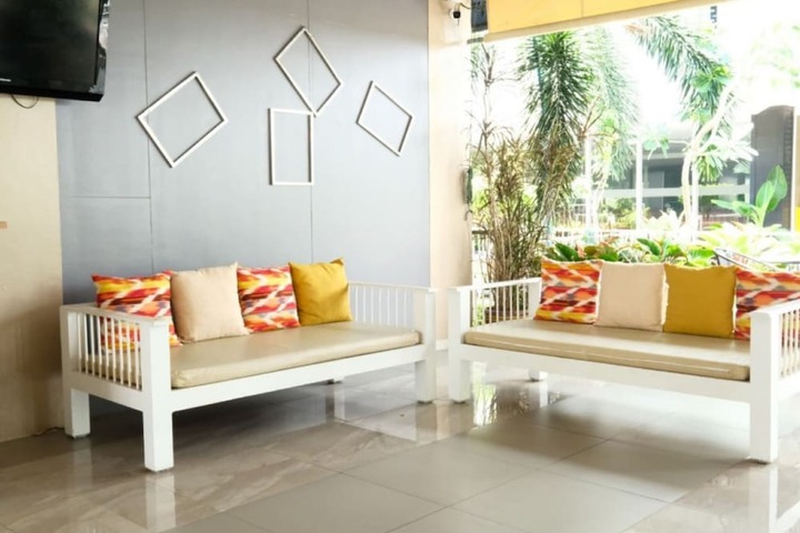 Guest Lobby