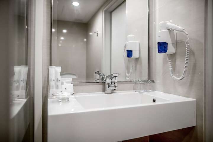 Clean Restrooms