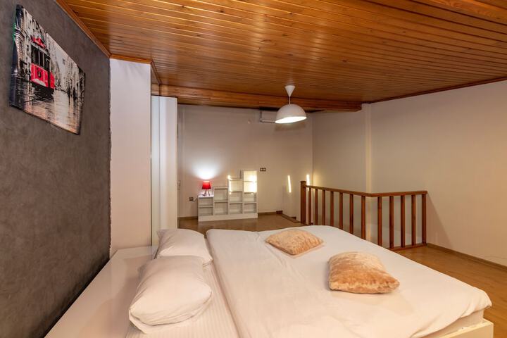 Room 35 of 138